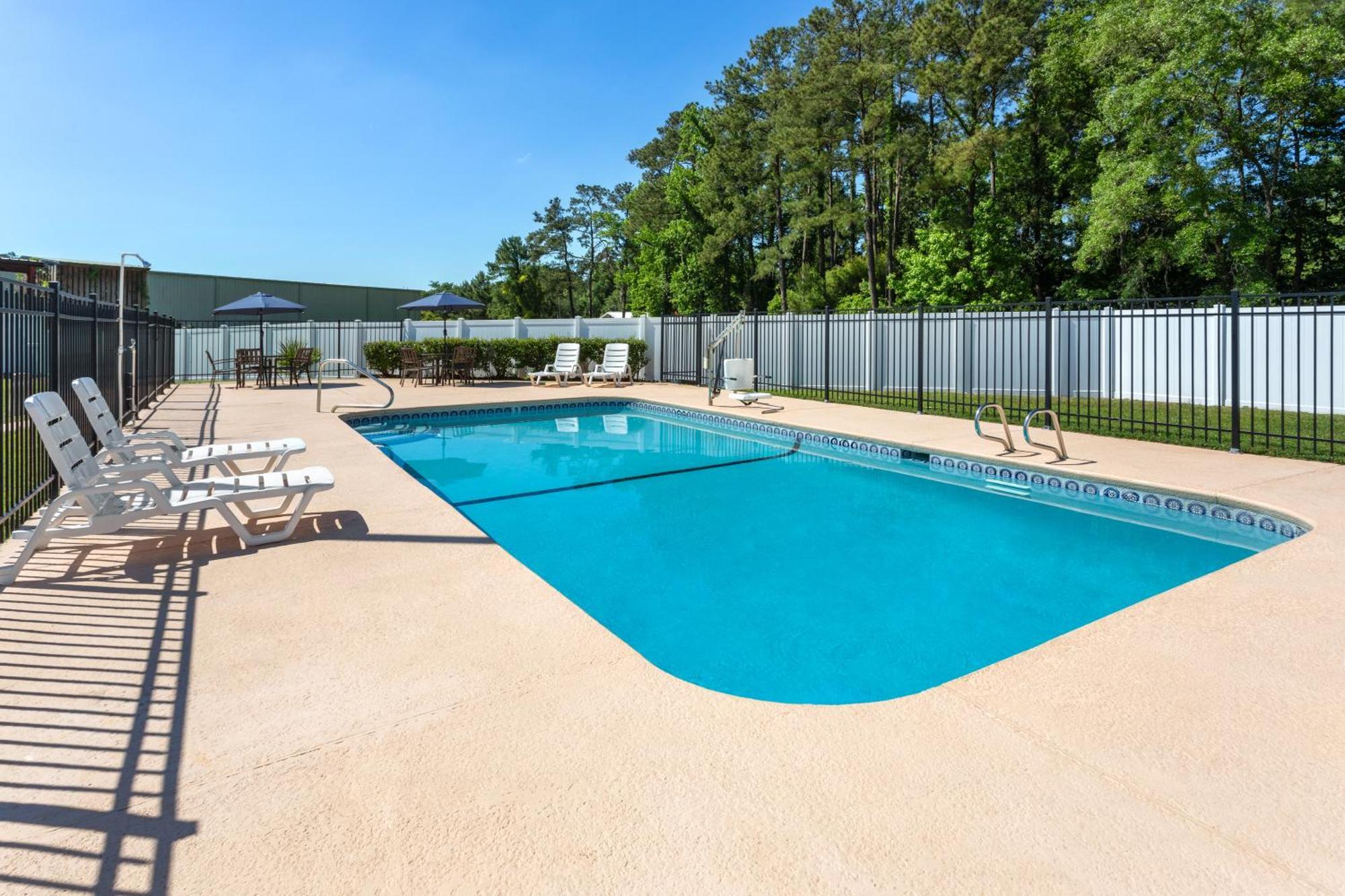 Baymont By Wyndham Brunswick Ga Hotel Kültér fotó